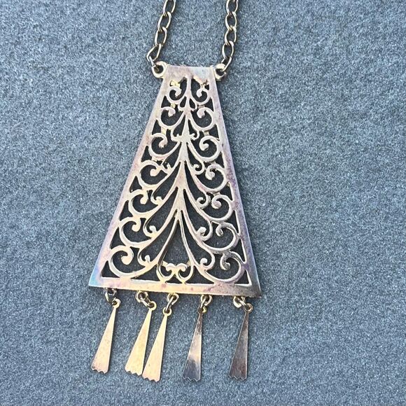 Lisner Pendant Necklace in Gold Tone Metal Mid Century Statement Jewelry Signed - Picture 8 of 16